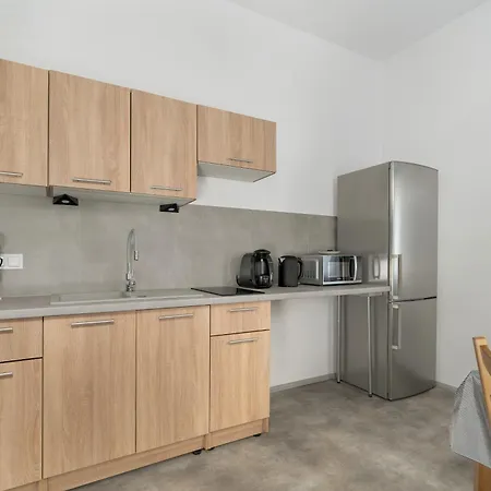 Eleganckie I Stylowe Niedaleko Rynku W Poznaniu By Renters * Poznaň