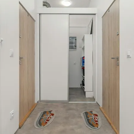 Eleganckie I Stylowe Niedaleko Rynku W Poznaniu By Renters Apartmán